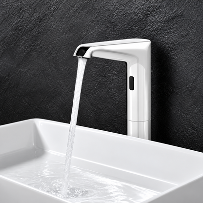 SCHELL XERIS E² HD-K – Hoge elektronische wastafelkraan, geschikt voor koud of voorgemengd water, inclusief ingebouwde 220V-transformator