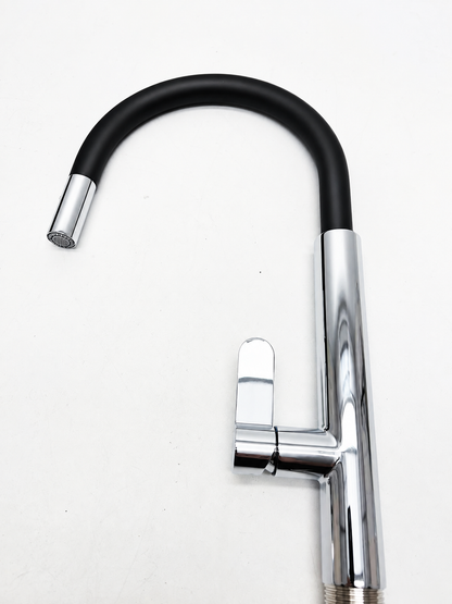 Gessi Helium keukenkraan met flexibele vaatdouche 1-hendel chroom/zwart