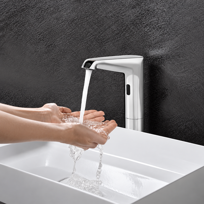 SCHELL XERIS E² HD-K – Hoge elektronische wastafelkraan, geschikt voor koud of voorgemengd water, inclusief ingebouwde 220V-transformator