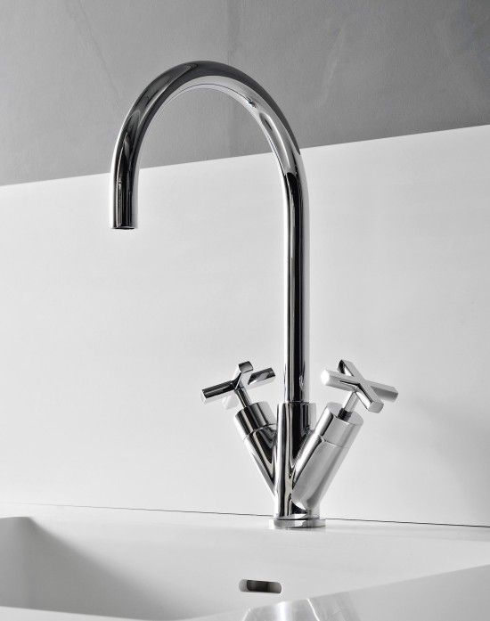 2 X Treemme Basetta Line met kruisgrepen hoge design wastafelkranen geborsteld nikkel