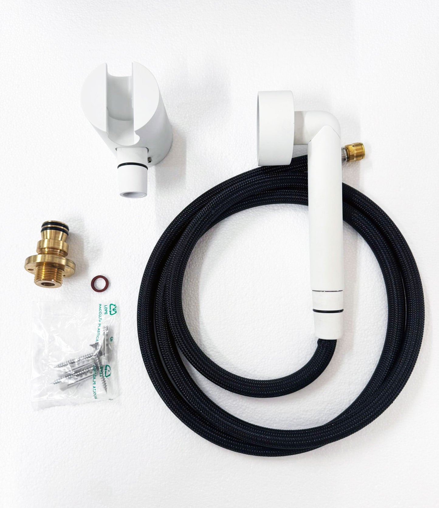 RVB JOE design handdoucheset compleet met muuraansluiting mat wit
