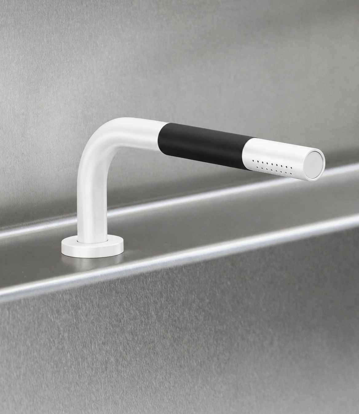 Vola T1V-28 uittrekbare handdouche met doucheslang 150 cm Wit